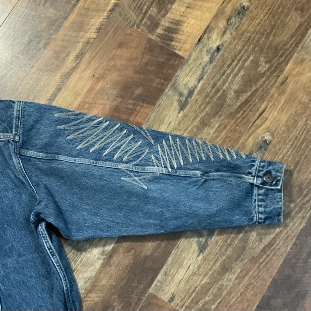 Levi’s Made & Crafted Embroidered Denim Trucker Jacket – Size M – NWT - Picture 12 of 13